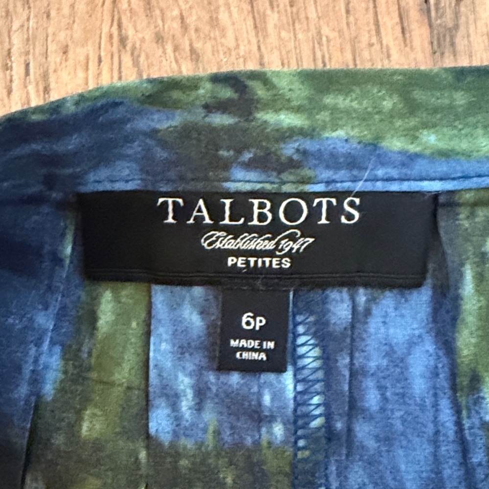 Talbots watercolor pleated skirt - Picture 2 of 4